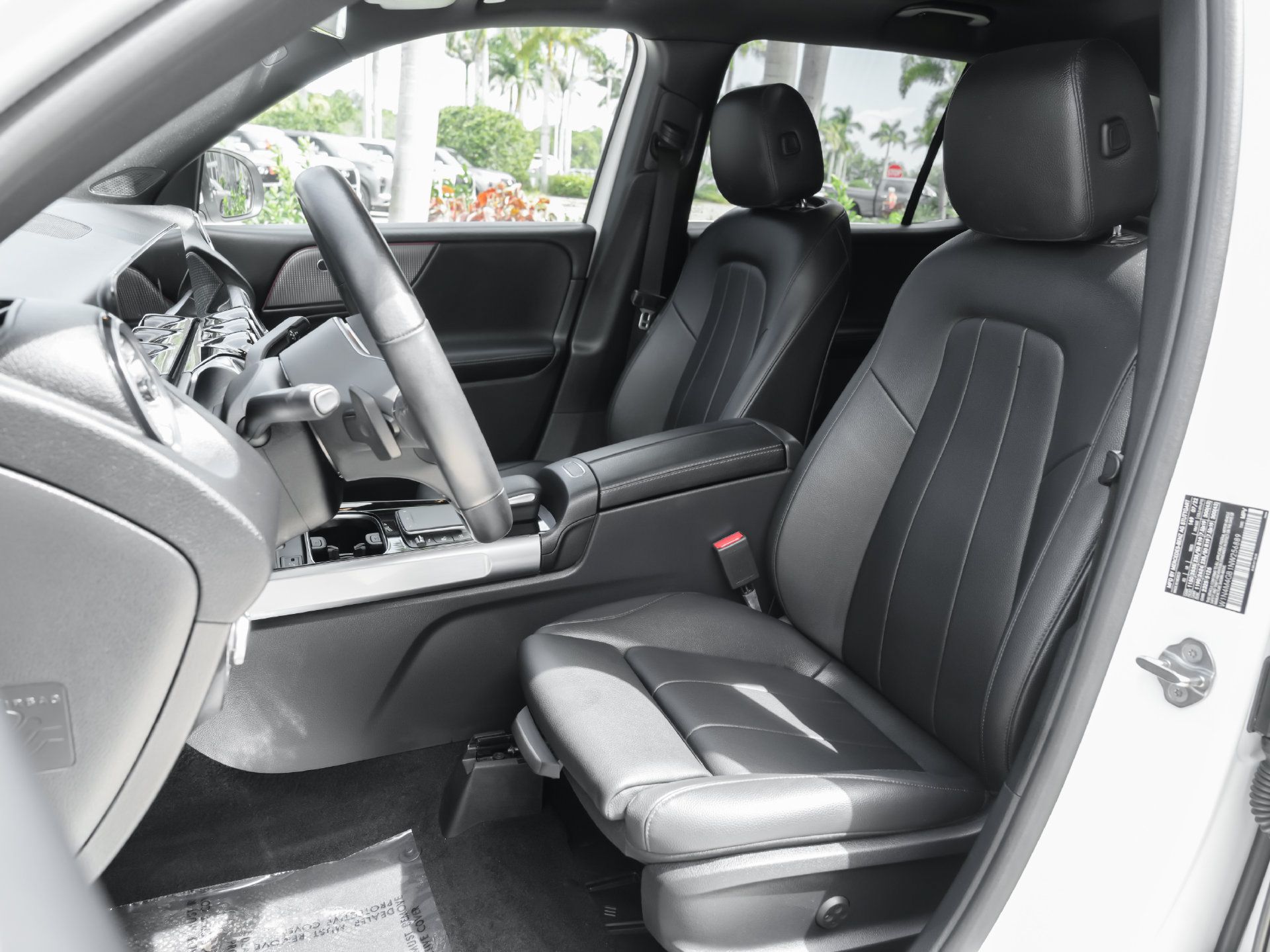 Used 2022 Mercedes-Benz GLB 250 image 8