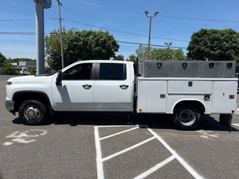 Used 2024 Chevrolet Silverado 3500 W/T w/ WT Convenience Package AWD/4WD image 4