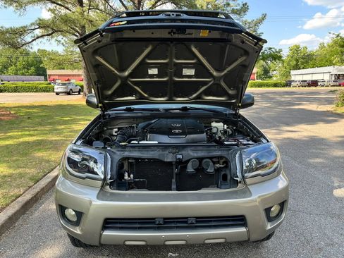 Used 2006 Toyota 4Runner Sport RWD image 26