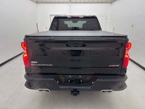 Used 2021 Chevrolet Silverado 1500 RST image 10