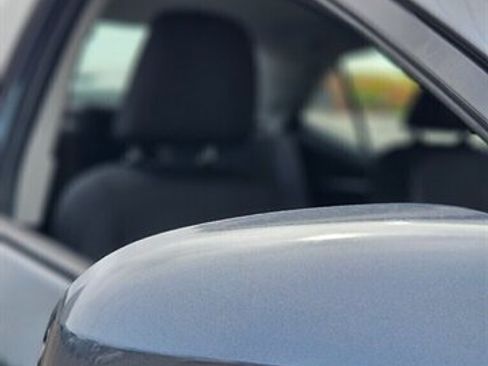 Used 2017 Toyota Corolla LE image 6