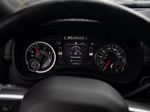 Used 2020 RAM 2500 Laramie w/ Night Edition image 12