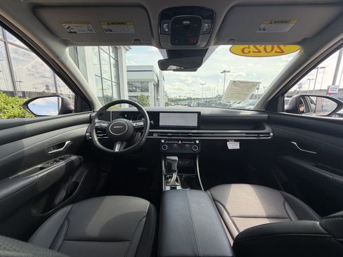 Certified 2025 Hyundai Tucson SEL FWD image 26