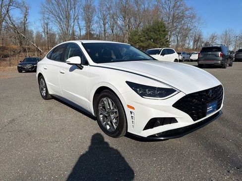 Certified 2023 Hyundai Sonata SEL w/ Preferred Accessory Package image 2