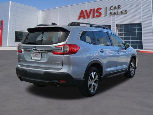 Used 2025 Subaru Ascent Premium AWD/4WD image 6