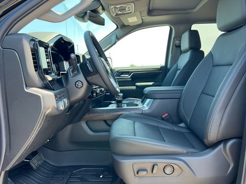 New 2026 GMC Sierra 1500 SLT w/ SLT Premium Plus Package AWD/4WD image 4