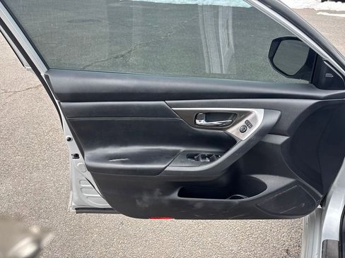 Used 2013 Nissan Altima 3.5 SL w/ Technology Pkg image 15