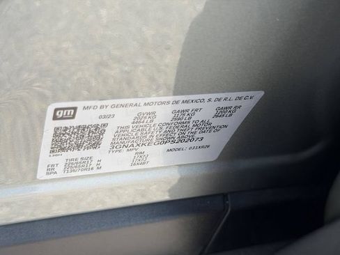 Used 2023 Chevrolet Equinox LT FWD image 37