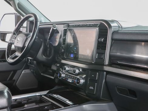 Used 2024 Ford F450 Lariat w/ Lariat Ultimate Package AWD/4WD image 27