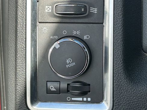 Used 2018 RAM 1500 Big Horn image 23