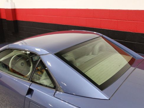 Used 2005 Cadillac XLR RWD image 27