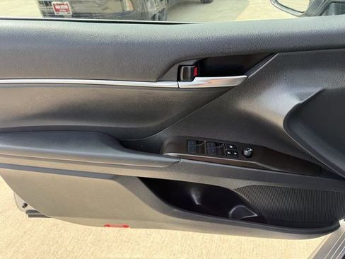 Used 2024 Toyota Camry SE w/ Convenience Package image 23