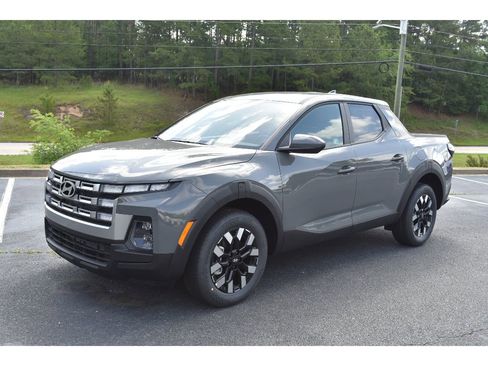 New 2025 Hyundai Santa Cruz SE image 1