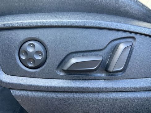 Used 2024 Audi Q5 2.0T Premium Plus image 12