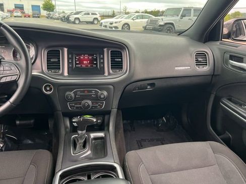 Used 2017 Dodge Charger SE w/ Popular Equipment Group RWD image 14