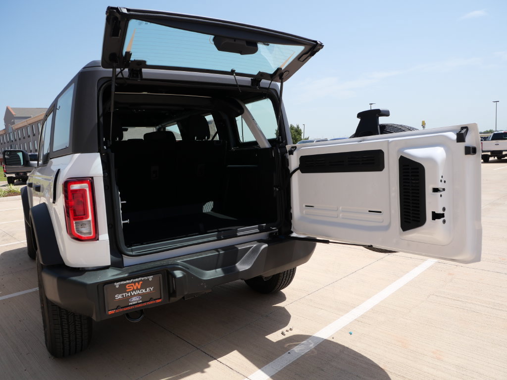 New 2026 Ford Bronco 4-Door AWD/4WD image 13