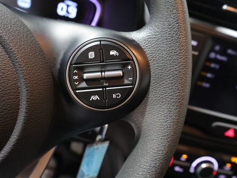 Used 2024 Kia Soul LX w/ Option Group 015 FWD image 30