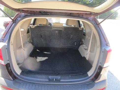 Used 2013 Kia Sorento LX w/ Convenience Pkg image 17