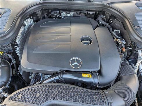 Certified 2022 Mercedes-Benz GLC 300 image 24