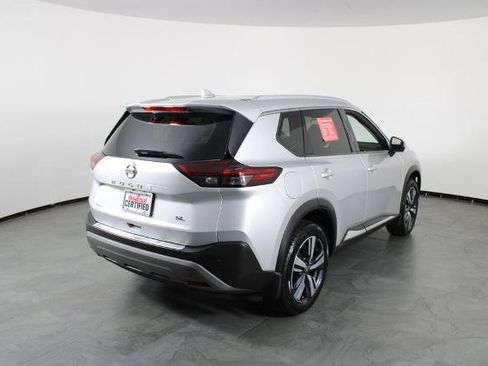 Certified 2021 Nissan Rogue SL FWD image 4