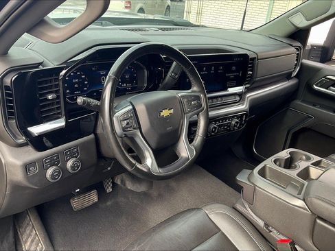 Used 2024 Chevrolet Silverado 2500 LTZ AWD/4WD image 15
