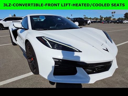 Used 2025 Chevrolet Corvette Z06 image 1