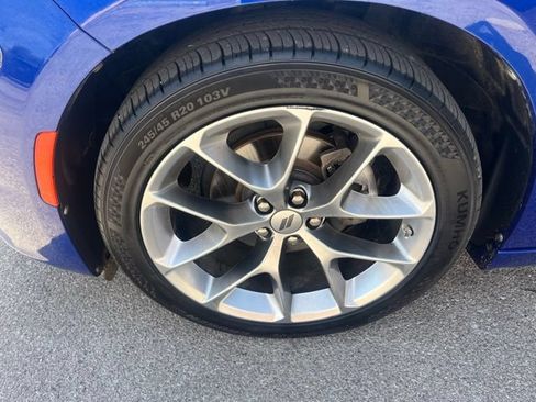 Used 2022 Dodge Charger SXT w/ Plus Group RWD image 11