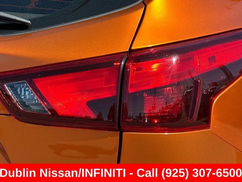 Used 2017 Nissan Rogue Sport SV AWD/4WD image 49