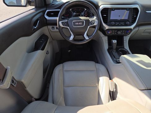 Used 2017 GMC Acadia SLT FWD image 28