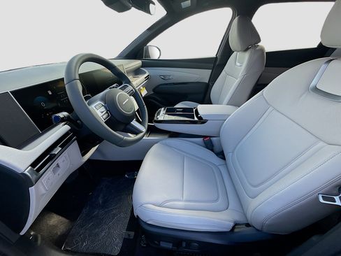 New 2026 Hyundai Tucson Limited FWD image 16