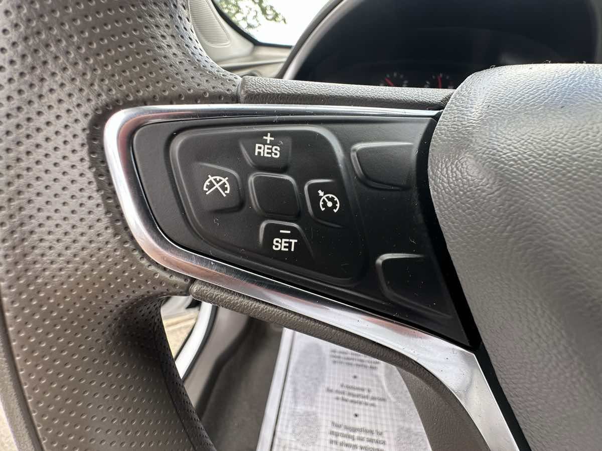 Used 2021 Chevrolet Malibu LS FWD image 14