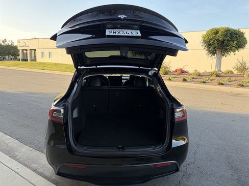 Used 2021 Tesla Model Y Performance AWD/4WD image 6