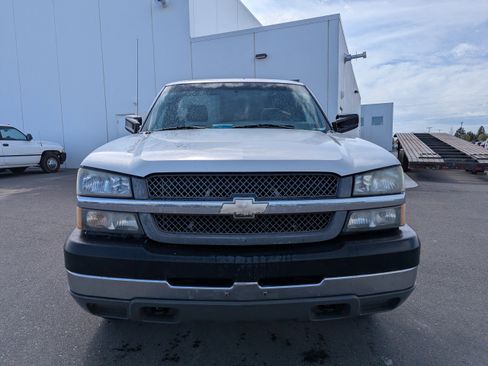 Used 2004 Chevrolet Silverado 2500 W/T image 2