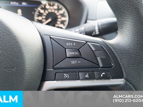 Used 2024 Nissan Altima 2.5 SV image 11