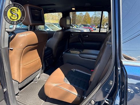 Used 2019 Nissan Armada Platinum w/ Captain's Chairs Package image 12