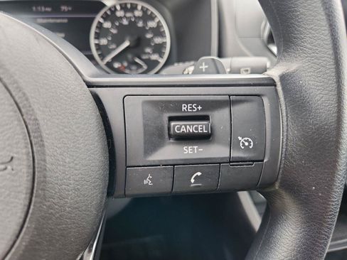 Used 2023 Nissan Rogue S AWD/4WD image 27