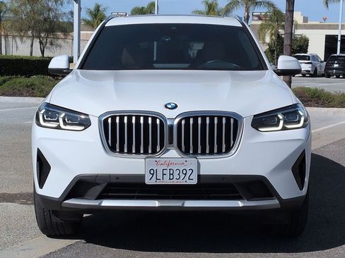 Used 2024 BMW X3 xDrive30i w/ Premium Package image 3