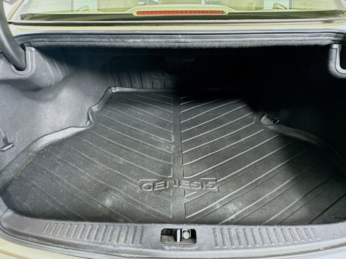 Used 2012 Hyundai Genesis 3.8 w/ Premium Pkg image 28