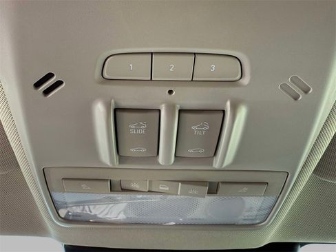 Used 2019 Buick Encore Essence w/ Experience Buick Package image 26