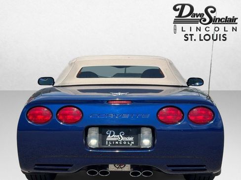 Used 2004 Chevrolet Corvette Convertible w/ Preferred Equipment Group RWD image 4