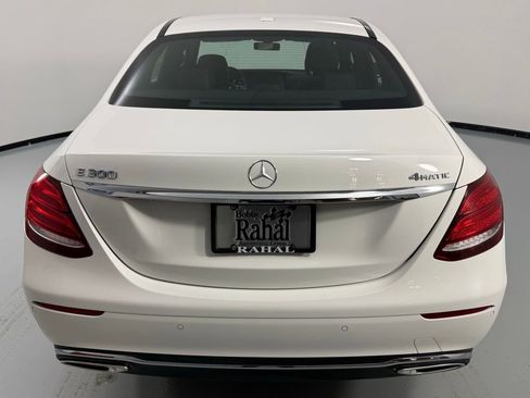 Used 2019 Mercedes-Benz E 300 4MATIC image 5