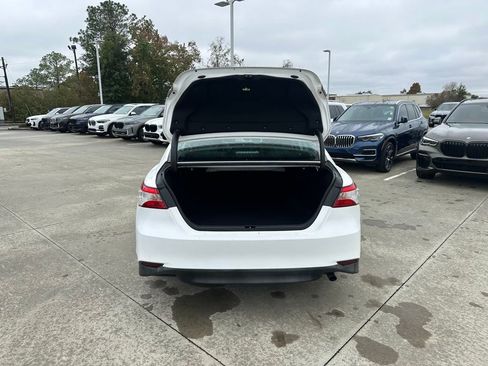 Used 2019 Toyota Camry LE image 20