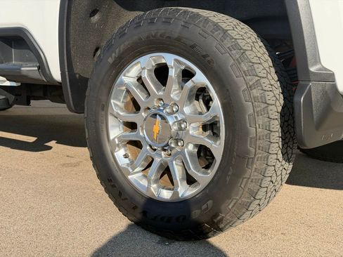 Used 2025 Chevrolet Silverado 3500 LTZ w/ LTZ Plus Package image 25