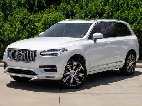 Used 2024 Volvo XC90 B6 Ultimate w/ Protection Package Premier AWD/4WD image 2