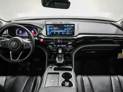 Used 2025 Acura MDX SH-AWD w/ Technology Package image 12