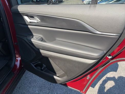 New 2025 Jeep Grand Cherokee L Altitude image 15