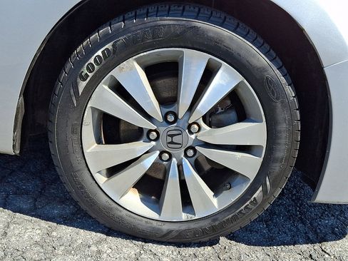 Used 2012 Honda Accord EX-L image 8