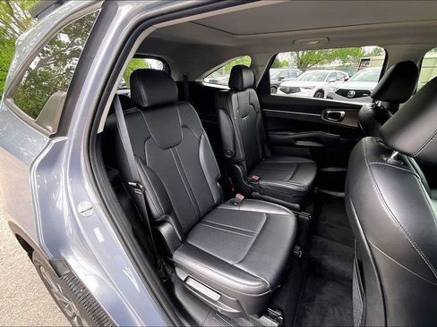 Used 2023 Kia Sorento X-Line EX image 37