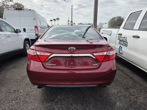 Used 2015 Toyota Camry XLE image 3