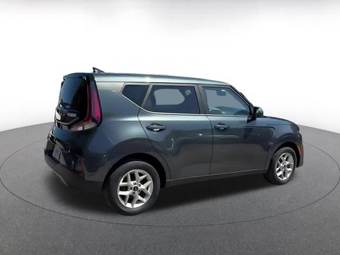 Used 2025 Kia Soul LX w/ LX Technology Package FWD image 15
